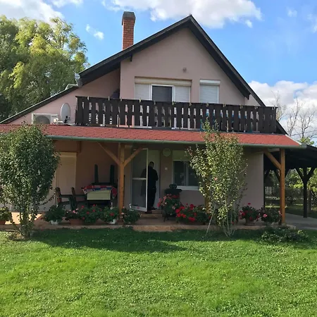 Holiday home Fortuna Balatonbereny